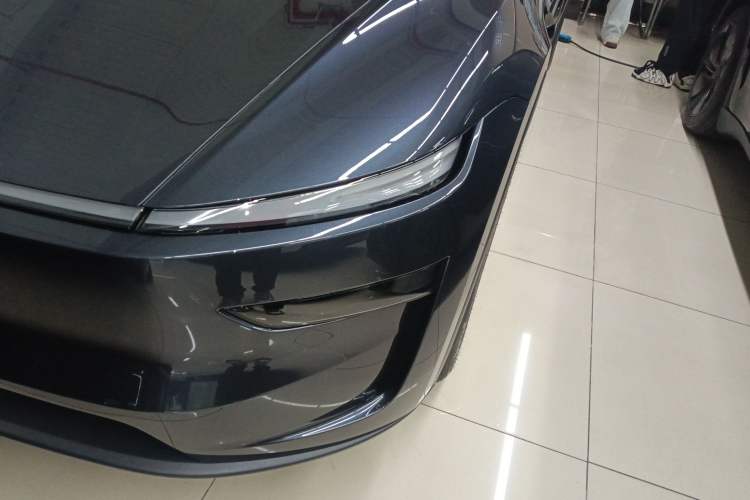 Used Tesla Model Y 2026 Rear-Drive Model