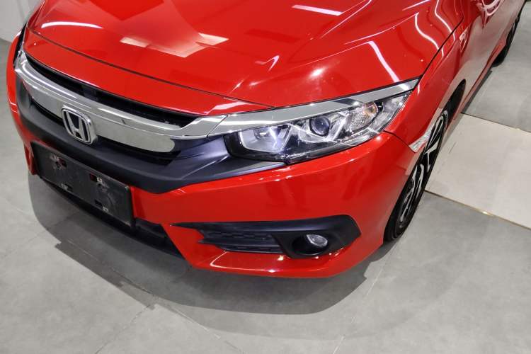 Used Honda Civic 2016 220TURBO CVT Luxury Edition
