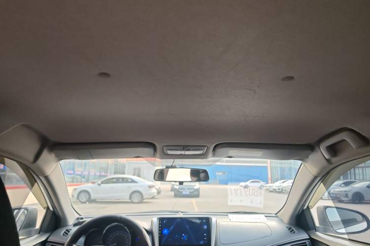 Used Toyota YARiS L 2019 1.5E CVT Dynamic Edition China VI compliant
