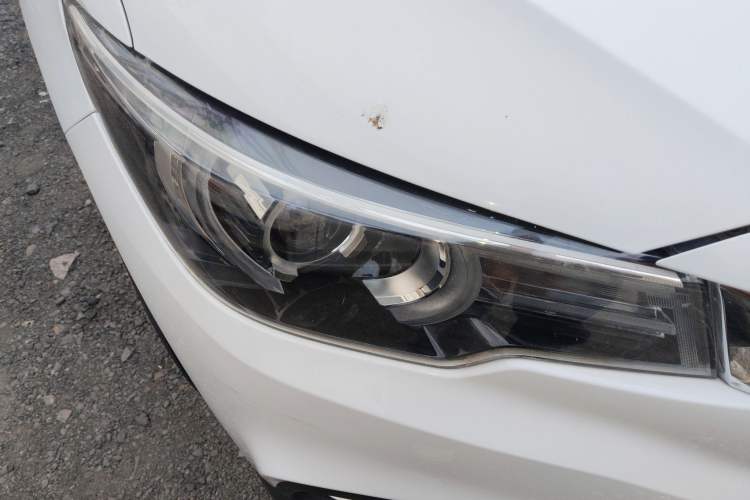 Used MG ZS 2020 Global Bestseller with 1.5L Engine Manual Transmission and a Massive 65-Inch Panoramic Sunroof Version