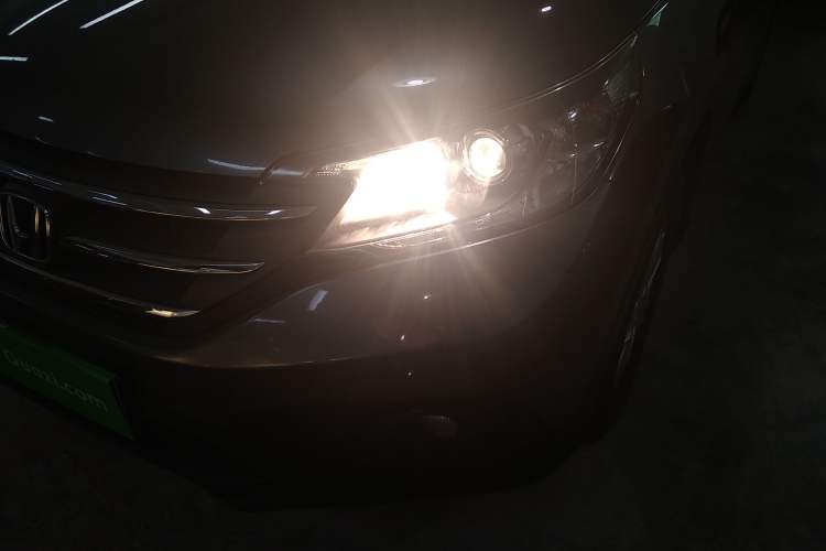 Used Honda CR-V 2013 2.4L Two-Wheel-Drive Luxury Edition
