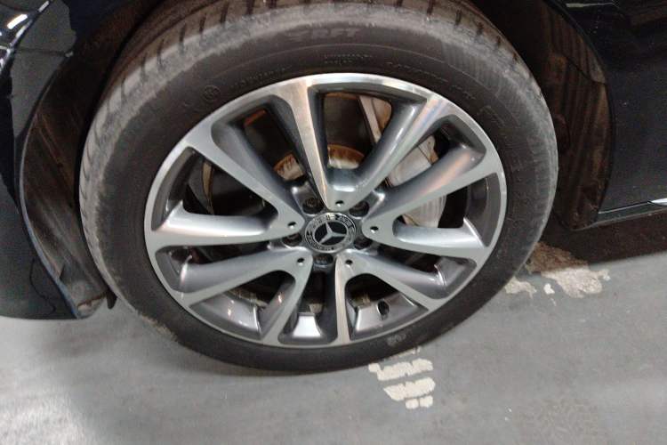 Used Mercedes-Benz E-Class 2019 E 300 L Luxury Model
