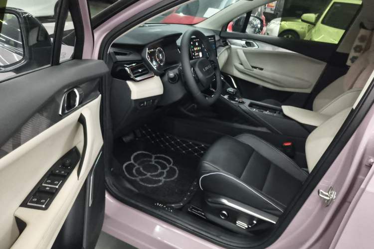 Used Lynk & Co 06 2023 Remix 1.5T Shero
