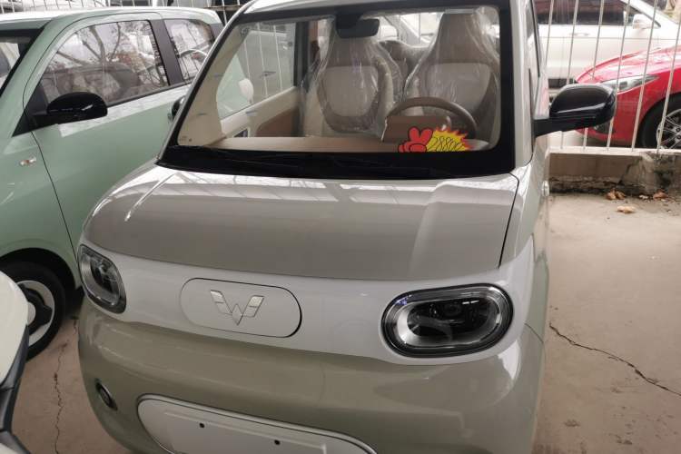 Used Wuling Hongguang MINIEV 2024 3rd Generation 215km Youth Edition