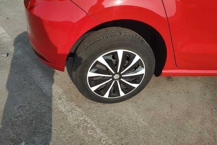 Used Volkswagen Polo 2016 1.6L Automatic Comfort Model