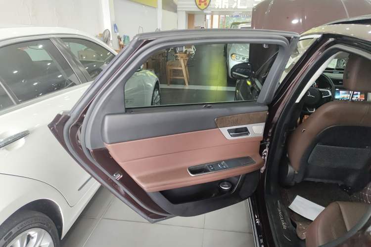 Used Jaguar XFL 2018 XFL 2.0T 250 PS Luxury Edition
