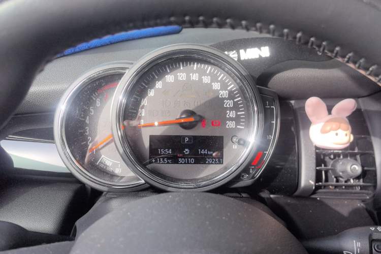 Used  MINI 2018 1.5T COOPER Classic Edition Five-Door Version
