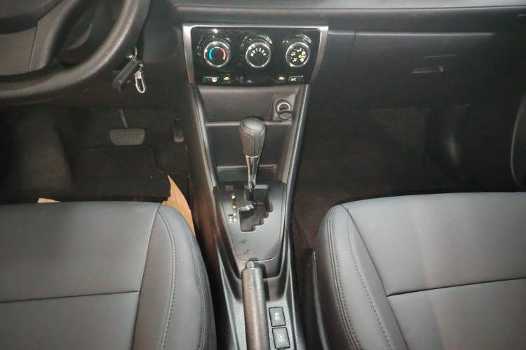 Used Toyota YARiS L 2017 1.5E CVT Dynamic Edition