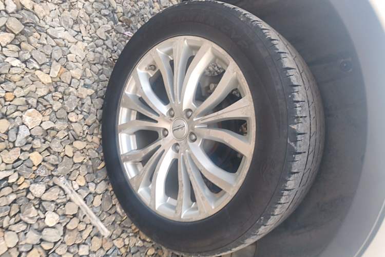 Used Land X7 2015 2.0T Panoramic Prestige Edition
