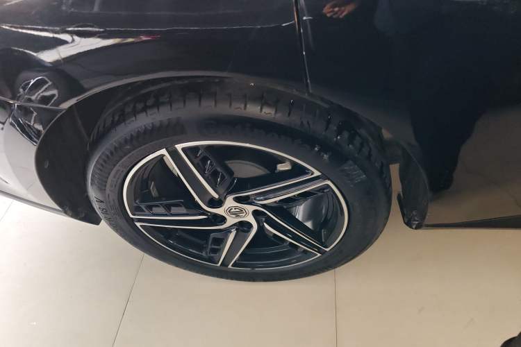 Used MG 7 2023 1.5T DCT Luxurious Supreme Edition
