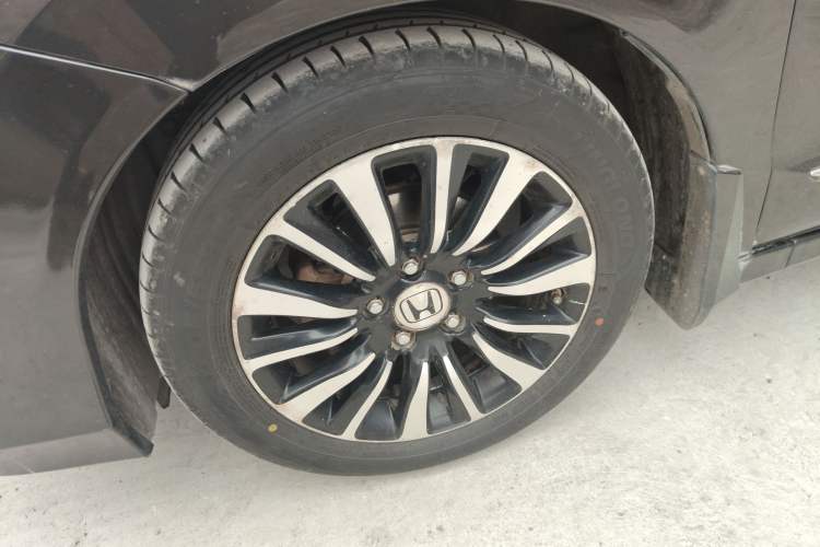 Used Honda Crider 2013 1.8L automatic comfort version
