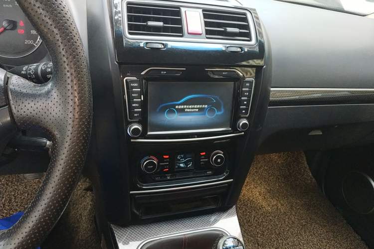 Used Haval H5 Classic 2015 2.0T Manual Two-Wheel Drive Advanced Version
