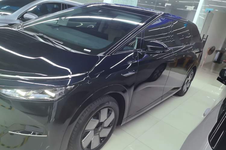 Used XPeng X9 2024 702 Ultra-Long Range Max
