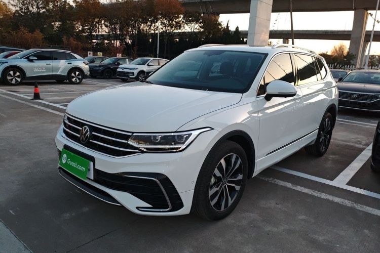 Used Volkswagen Tiguan L 2024 Outstanding Model 330TSI Automatic Two-Wheel Drive R-Line Dragon Glory Edition
