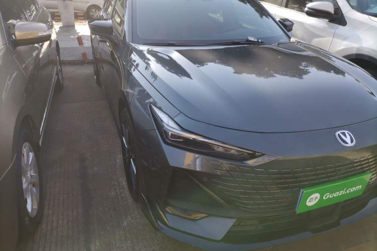 Used Changan UNI-V 2023 1.5T Sport Edition
