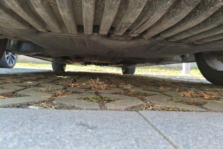 Used Mercedes-Benz E-Class 2019 E 300 L Sporty and Stylish Model