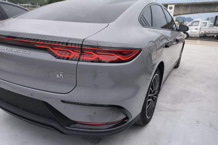 Used BYD Han 2025 EV with 701 km of Laser Radar-Enabled Intelligent Driving