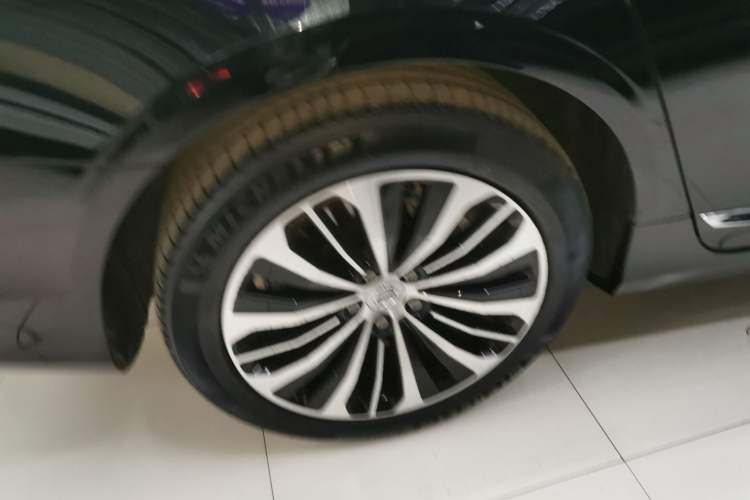 Used Volvo S90 New Energy 2024 Plug-in Hybrid Four-Wheel Drive Long-Range Zhiyi Luxury Edition