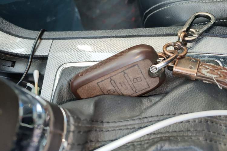 Used Roewe RX5 2018 20T Two-Wheel Drive Automatic Internet Smart Edition