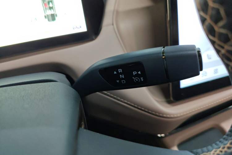 Used  SL03 2022 515 Pure Electric Version