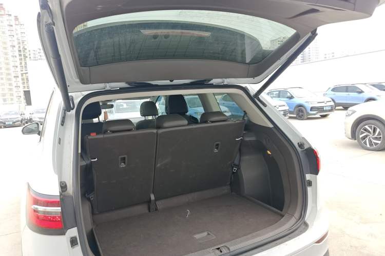 Used Volkswagen Viloran 2024 330TSI Luxury Edition