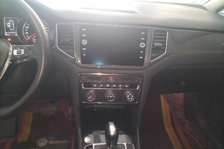 Used Volkswagen Golf Sportsvan 2018 230TSI Automatic Luxury Model
