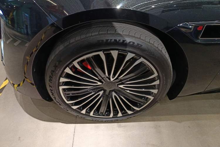 Used  12 2025 Ultra Extended-Range Edition