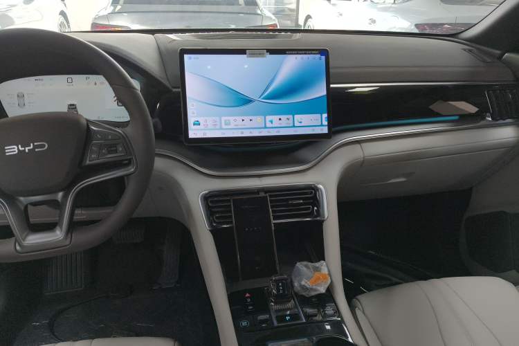 Used BYD Song PLUS New Energy 2025 DM-i 112KM Prestige Model