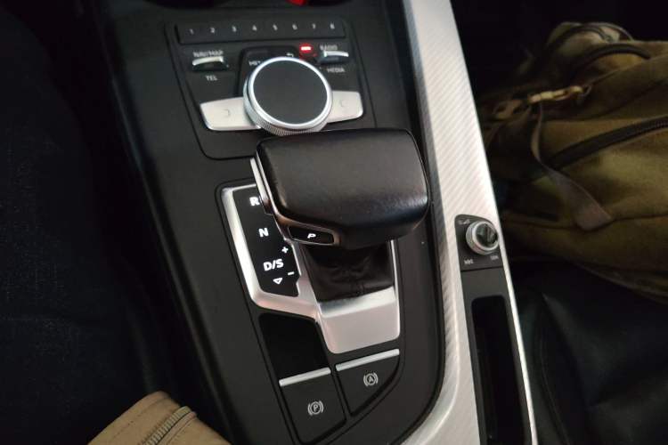 Used Audi A4L 2017 40 TFSI Fashion Model
