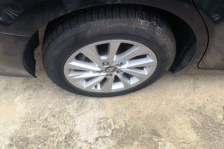 Used Toyota Camry 2021 2.0G Luxury Edition
