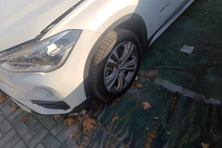 Used BMW X1 2016 xDrive20Li Luxury Model
