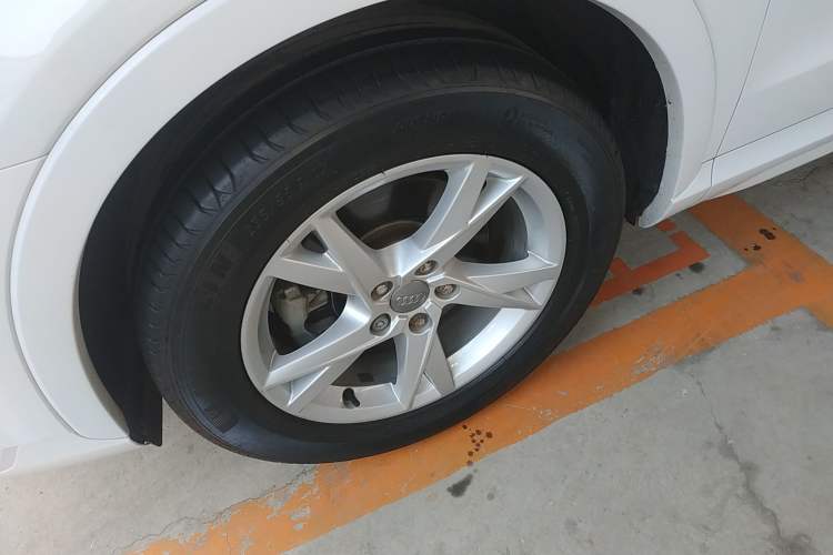 Used Audi Q3 2017 35 TFSI Fashion Model
