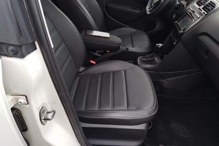 Used Volkswagen Polo 2014 1.6L Automatic Comfort Edition