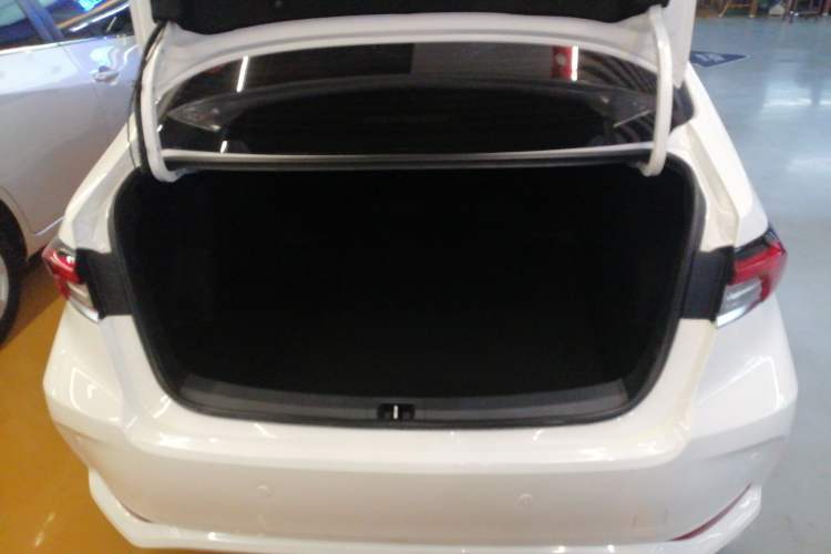 Used Toyota Corolla 2023 1.8L Smart Electric Hybrid Dual-Motor Elite Edition
