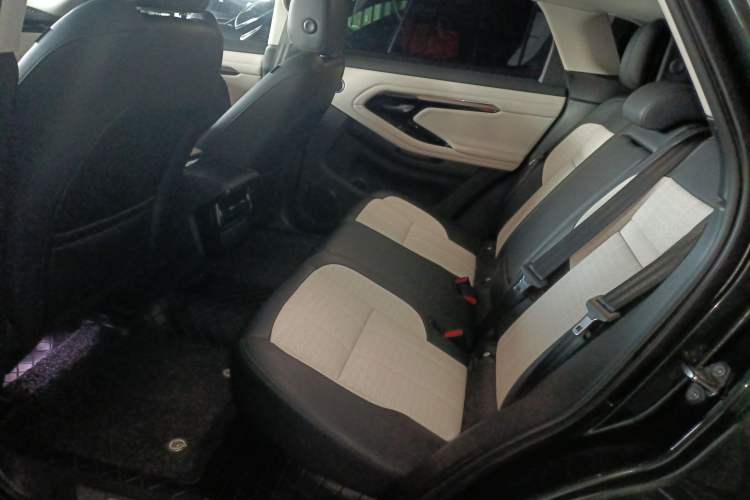 Used Land Rover Range Rover Evoque 2021 Range Rover Velar L 249PS R-Dynamic First Edition
