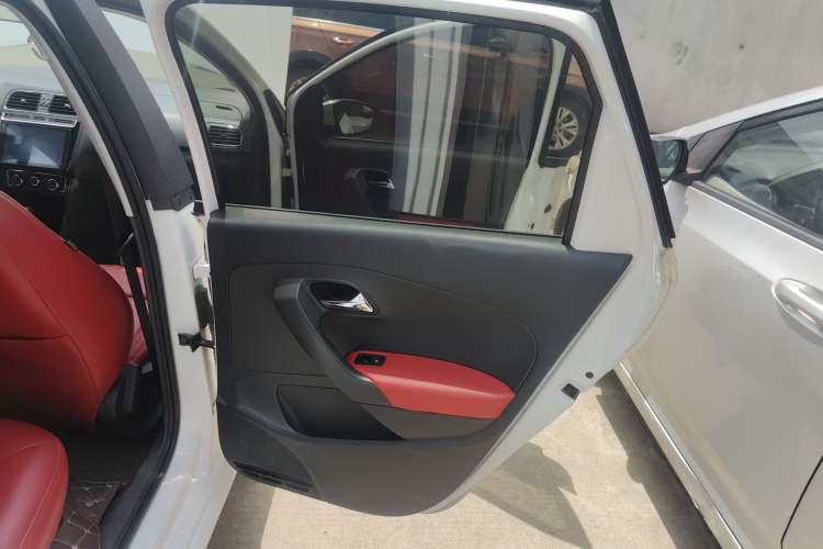 Used Volkswagen Polo 2018 1.5L Automatic Enjoyment Model
