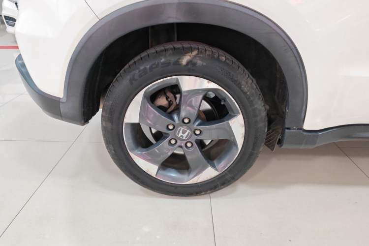 Used Honda Vezel 2015 1.8L CVT 2WD Luxury Model
