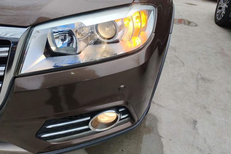 Used Haval H6 2015 Sport Edition 1.5T Automatic Two-Wheel Drive Luxury Model
