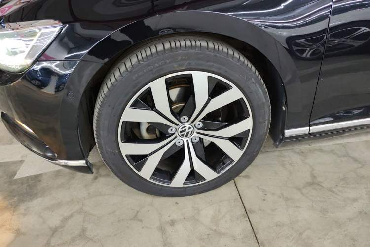 Used Volkswagen Magotan 2018 380TSI DSG Prestige Model
