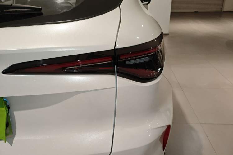 Used Changan X5 PLUS 2024 1.5T DCT ZhiZun Version
