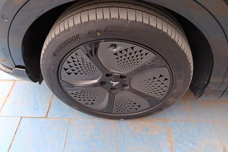 Used VOYAH COURAGE 2024 Long-Range Supercharge Edition