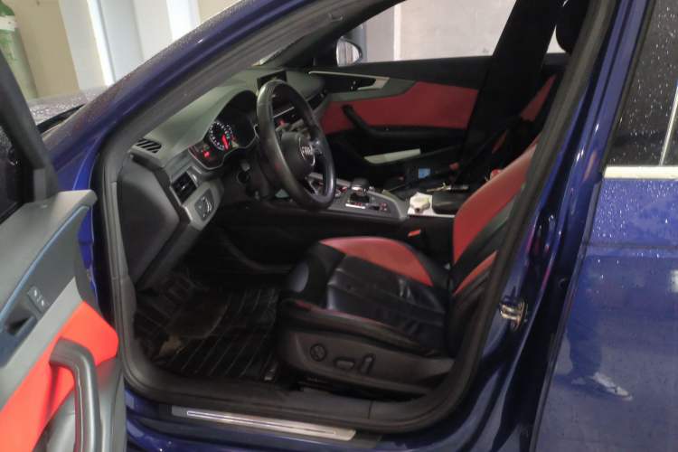 Used Audi A4L 2018 30th Anniversary Edition 30 TFSI Ambition Model