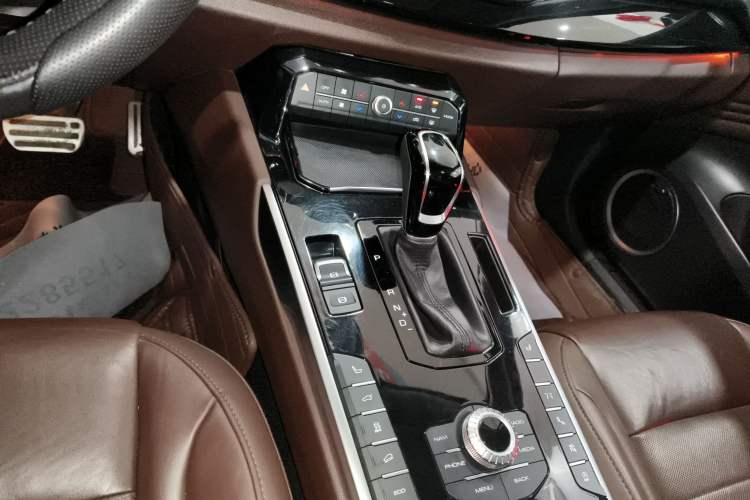 Used Wey VV7 2017 2.0T Flagship Edition