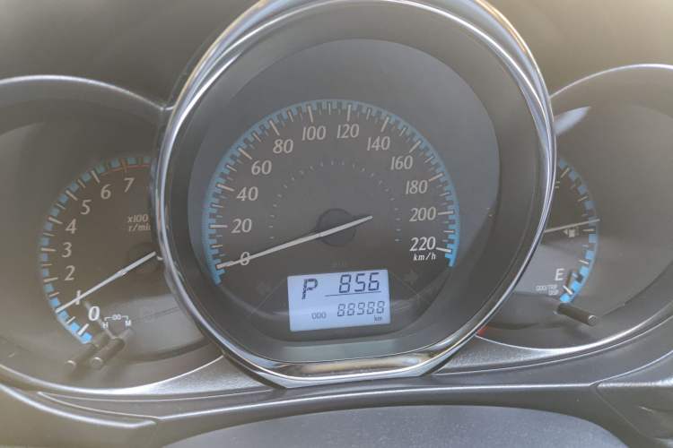 Used Toyota YARiS L 2017 1.5E CVT Dynamic Edition
