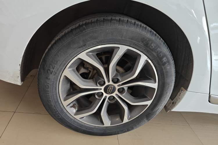 Used Geely Auto Emgrand GT 2017 1.8T Luxury Model
