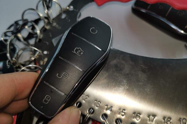 Used BYD Qin L 2025 DM-i Smart Drive 80KM Leading Model
