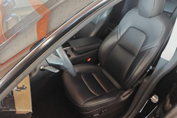 Used Tesla Model Y 2022 Rear-Wheel-Drive Version
