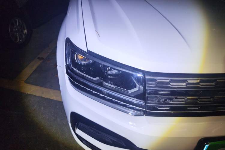 Used Volkswagen Tharu 2019 280TSI Two-Wheel Drive R-Line China VI Standard
