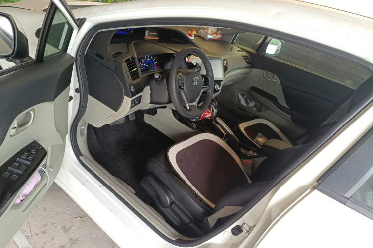 Used Honda Civic 2016 1.8L Automatic Comfort Version
