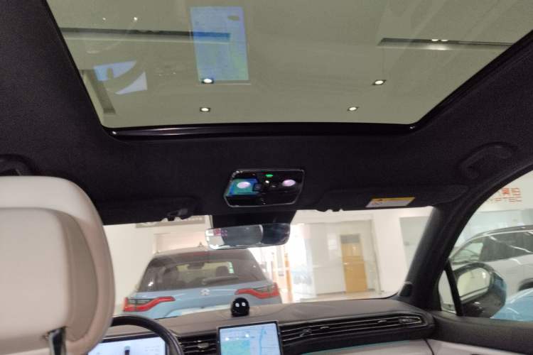 Used Nio ES8 2020 580 km Range Signature Edition Six-Seater Version
